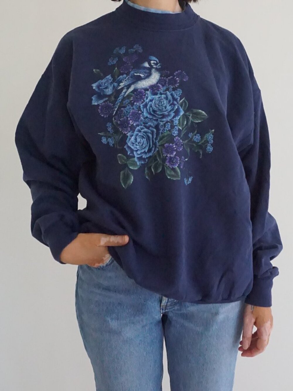 Vintage Morning Sun Navy Blue Bird Rose Floral Nature Birdwatching Sweater L